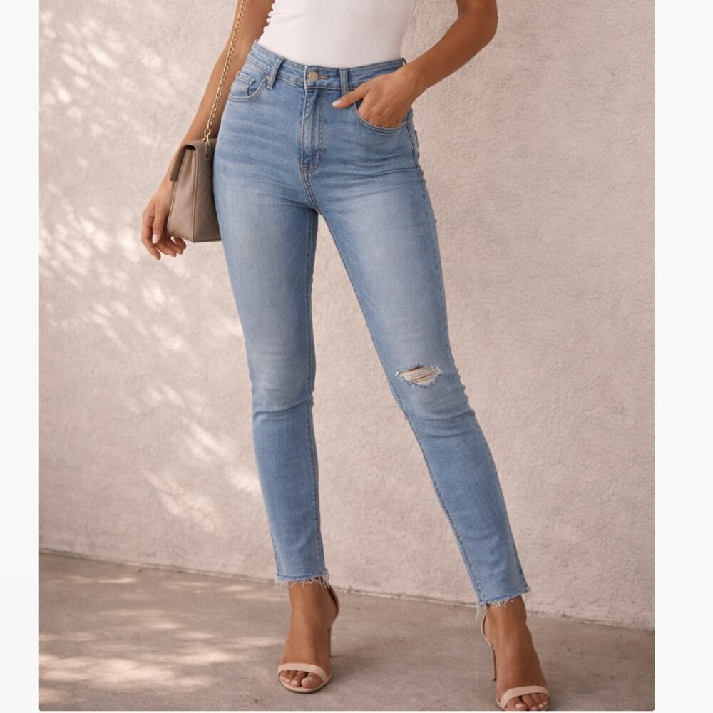 Express High Rise Skinny Jeans Size 4S Distressed Light Wash